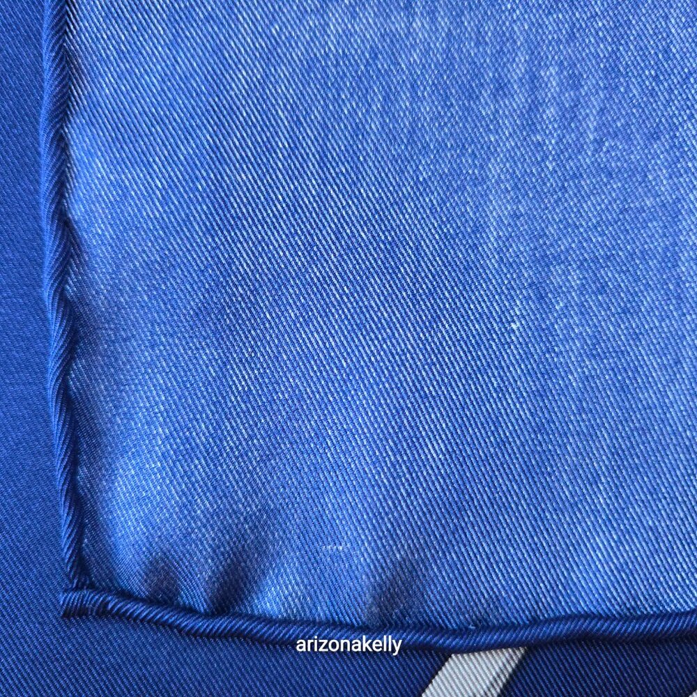 NWOT Luxurious Silk Equestrian Themed Square Scarf Hand-Rolled Hems - Picture 4 of 16